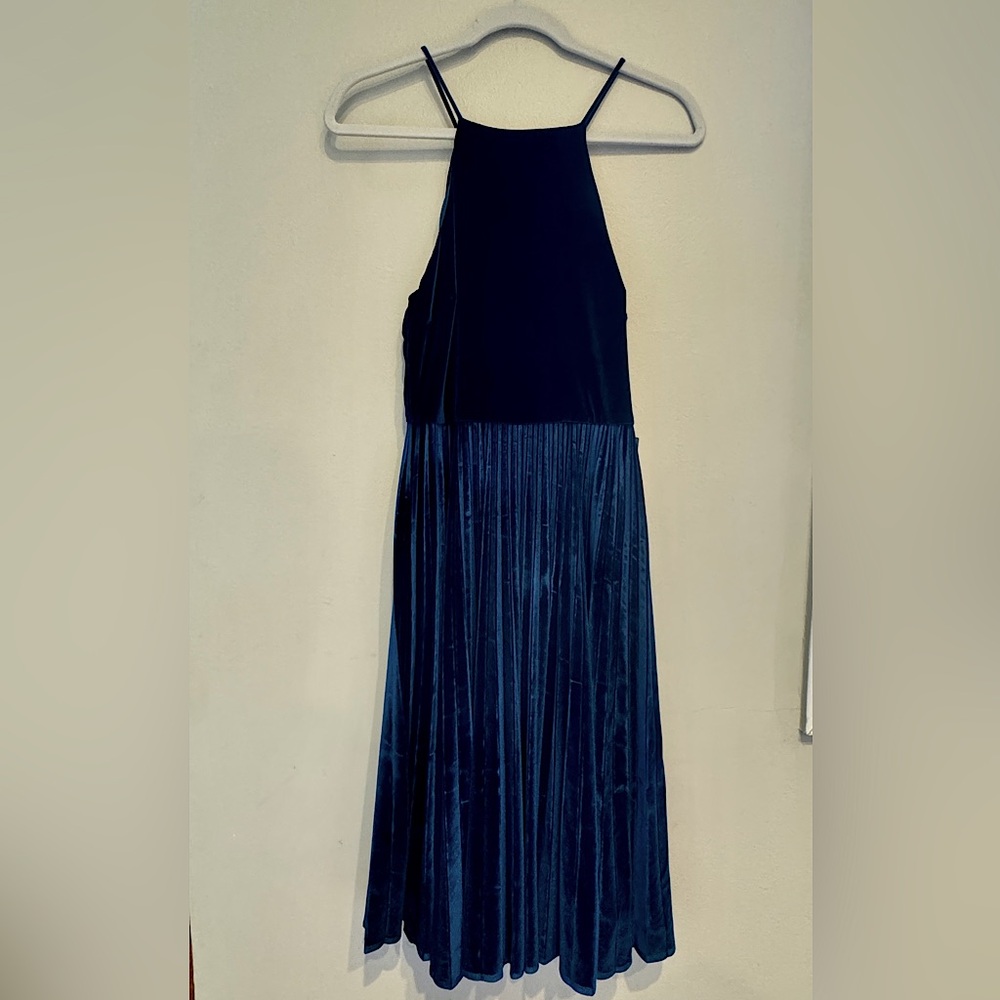 NWT Chelsea28 Pleated Velvet Fit & Flare Dress